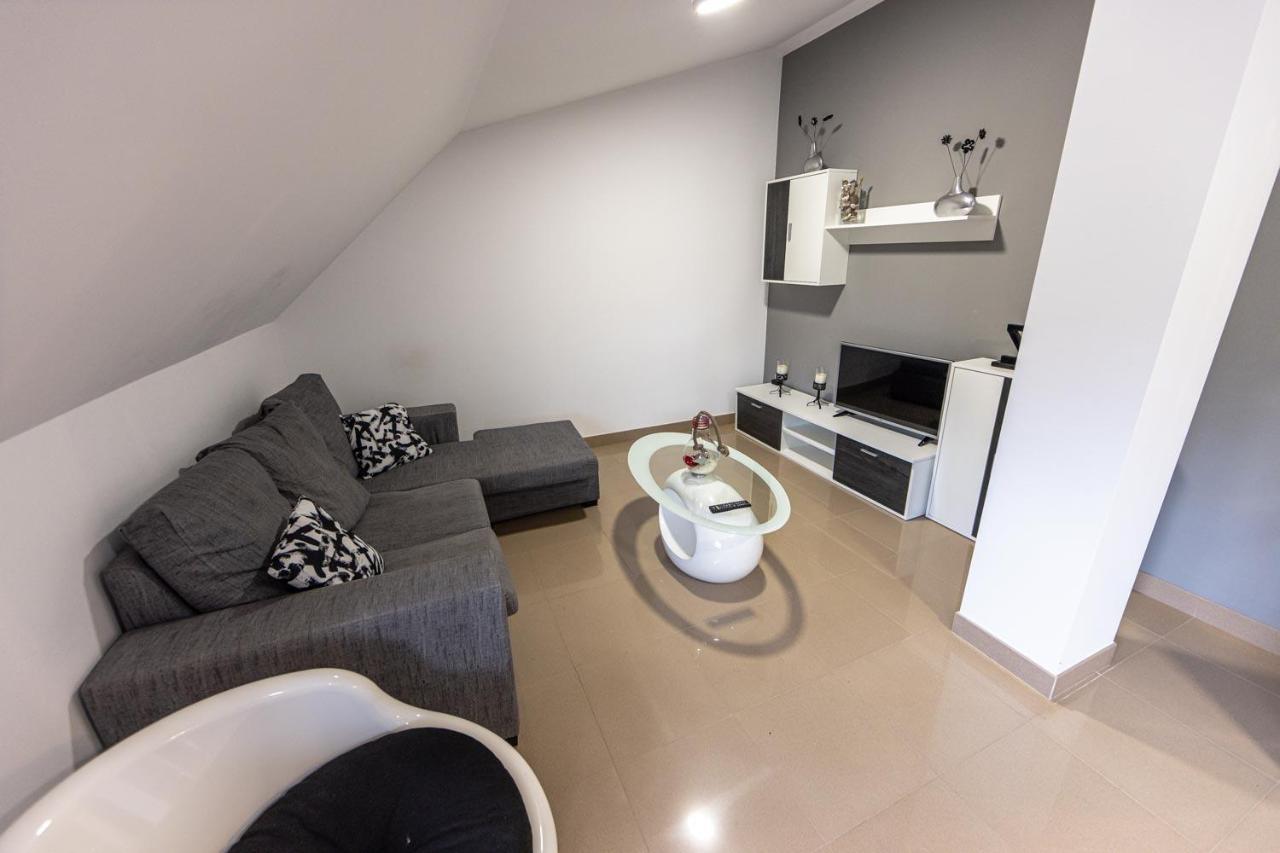 Apartamento Ponte Camarinas Bagian luar foto