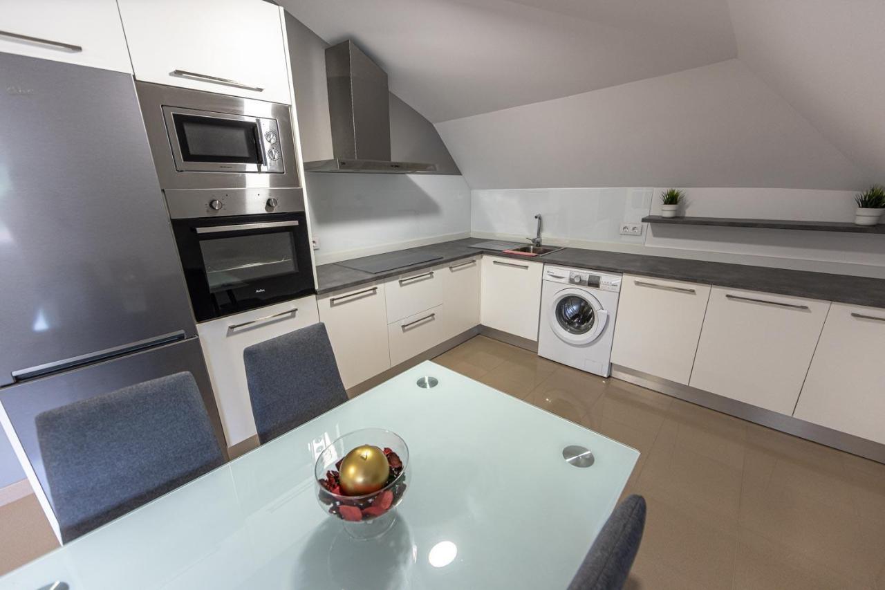 Apartamento Ponte Camarinas Bagian luar foto